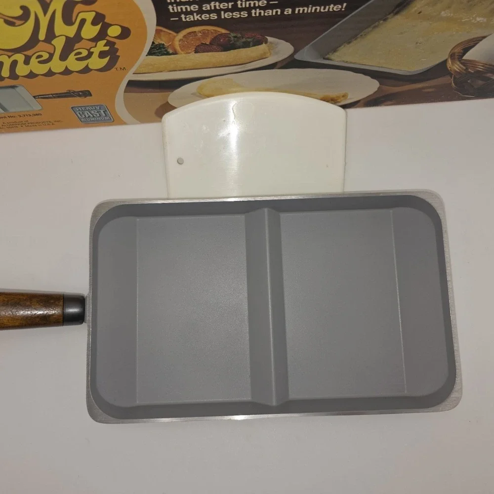 Vintage Nordic Ware Mr Omelet Pan Heavy Cast Aluminum Non-Stick with Box USA